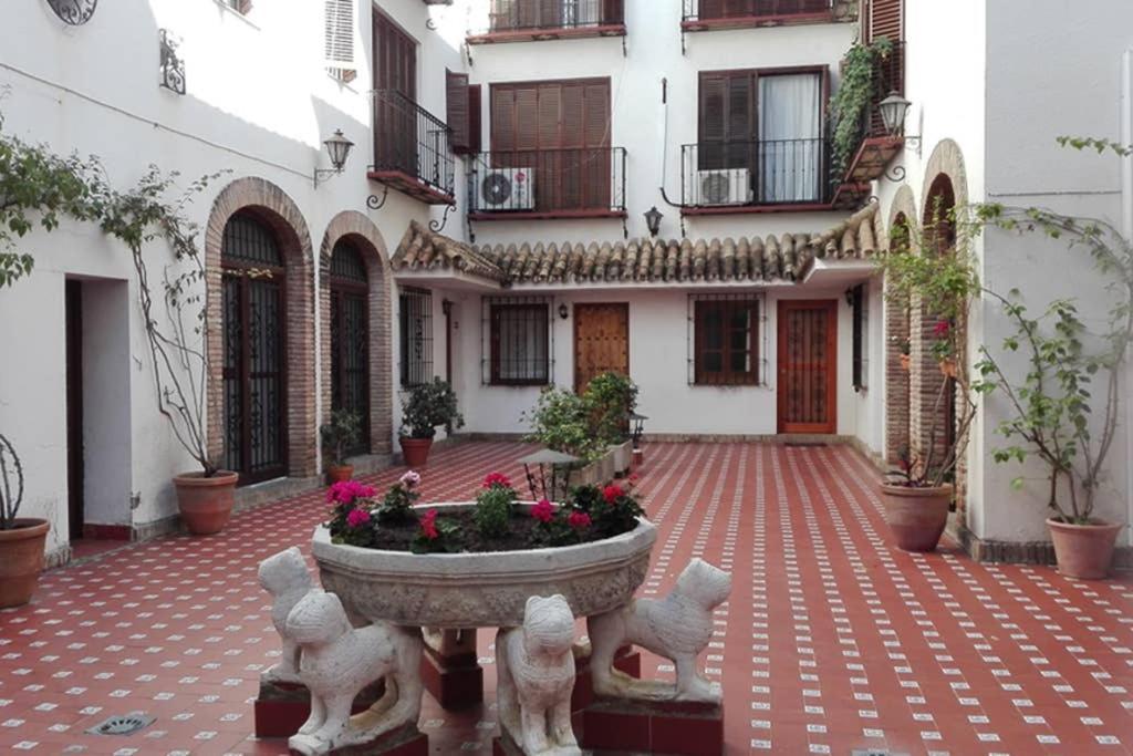 1 Minute From Cathedral. Feel The Heart Of Sevilla Eksteriør billede