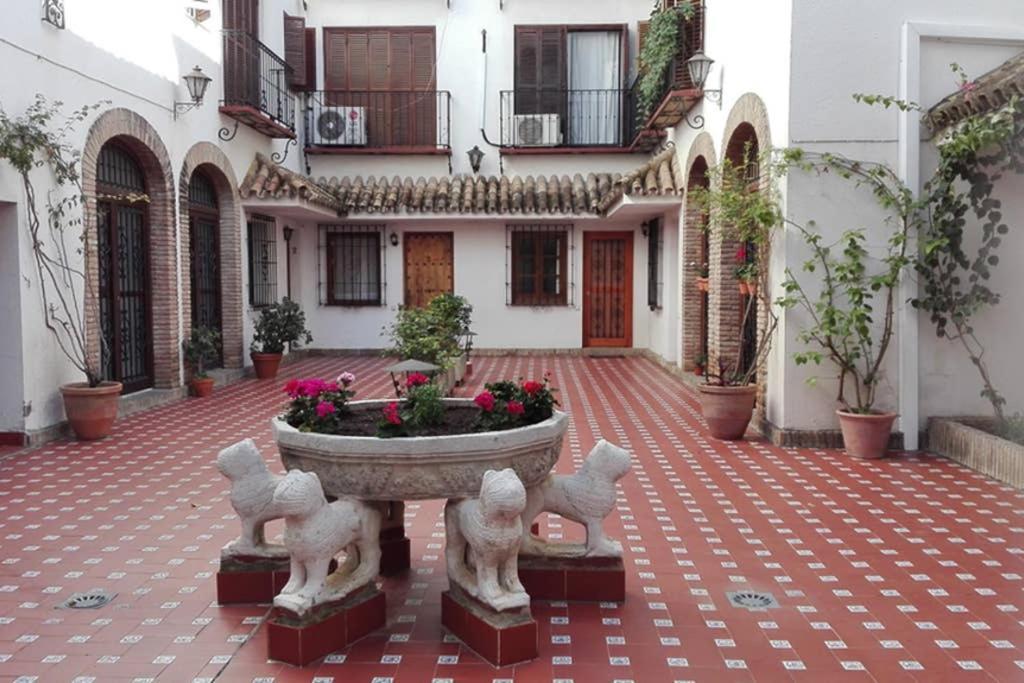 1 Minute From Cathedral. Feel The Heart Of Sevilla Eksteriør billede